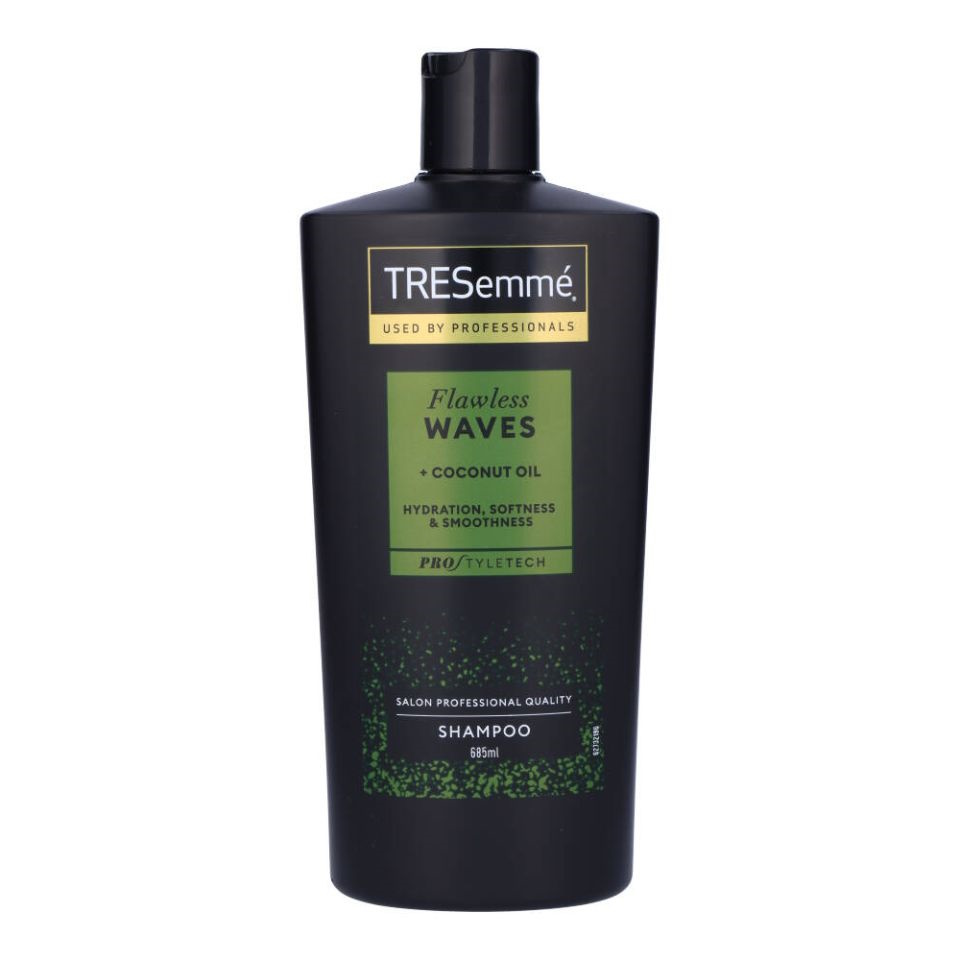 TRESemmé Flawless Waves Shampoo Coconut