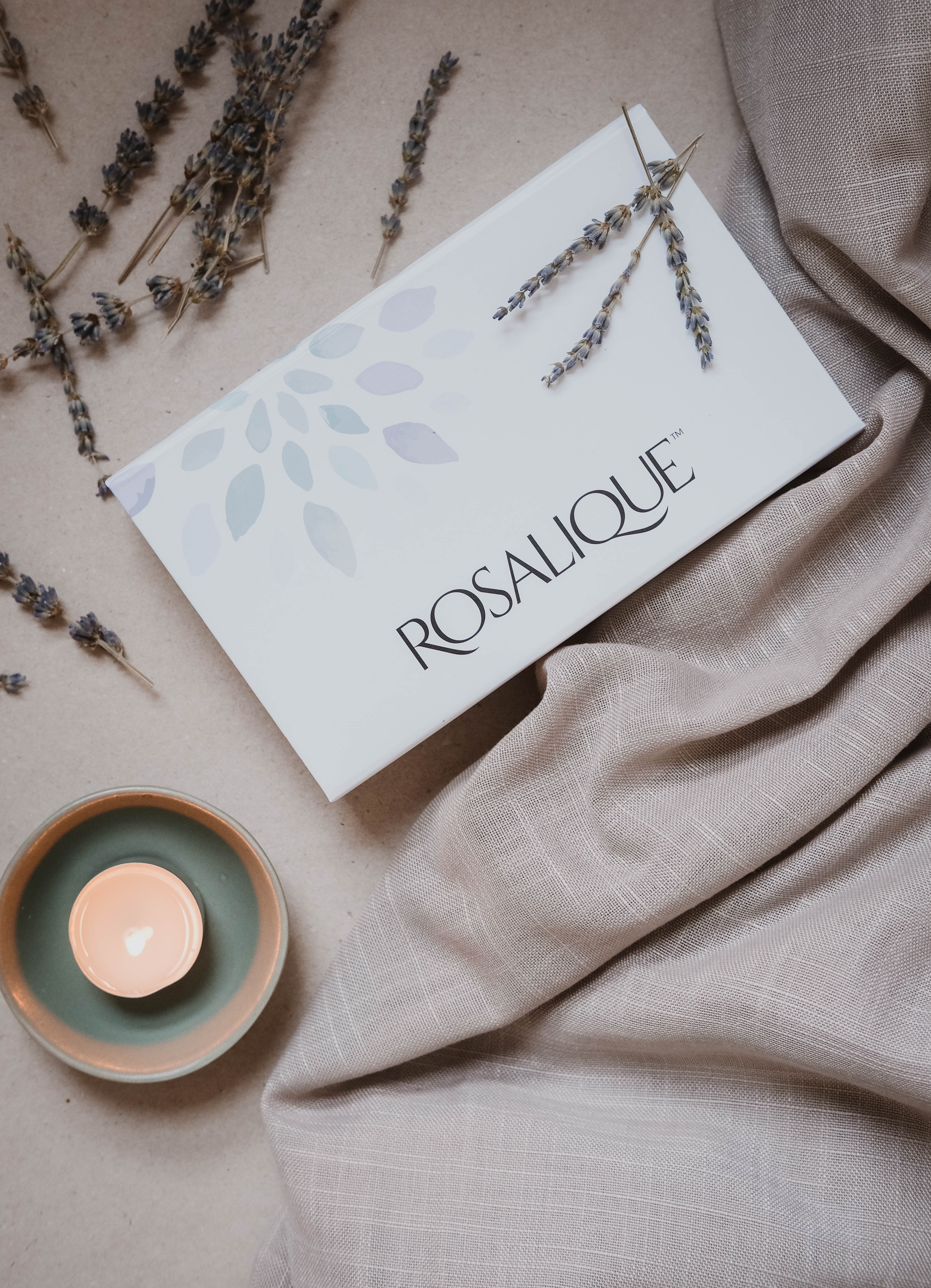Rosalique Rosalique 3-i-1 Anti-Redness Miracle Formula i æske