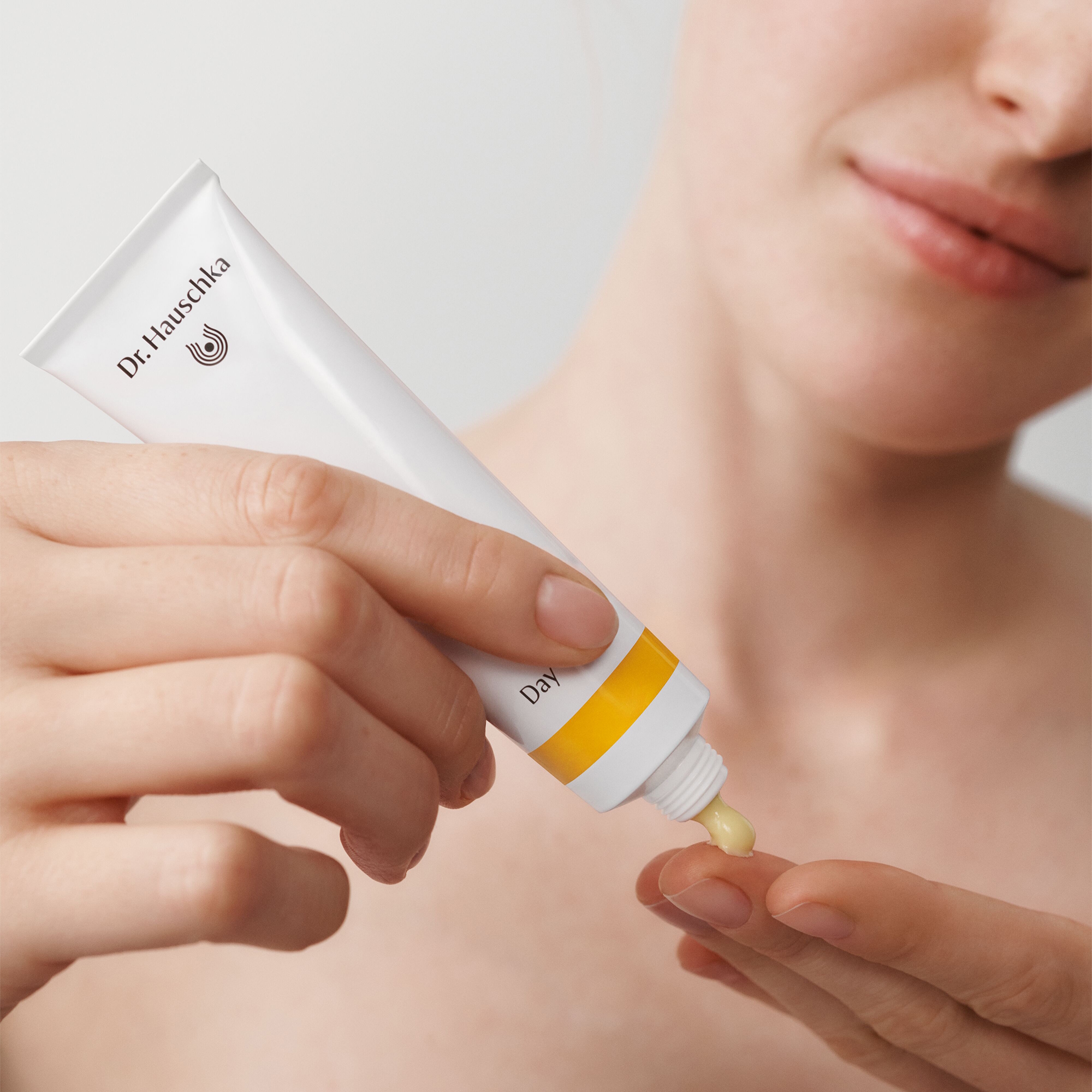Dr. Hauschka Apricot Day Cream