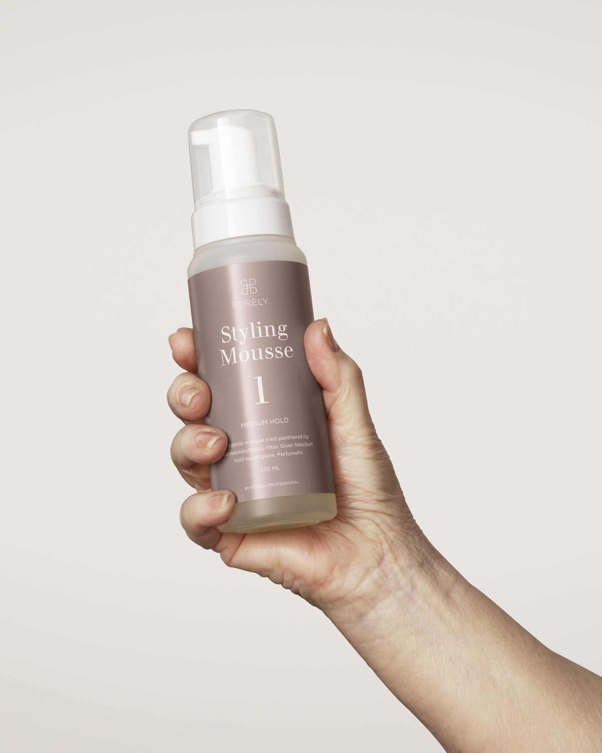 Purely Professional Styling Mousse 1