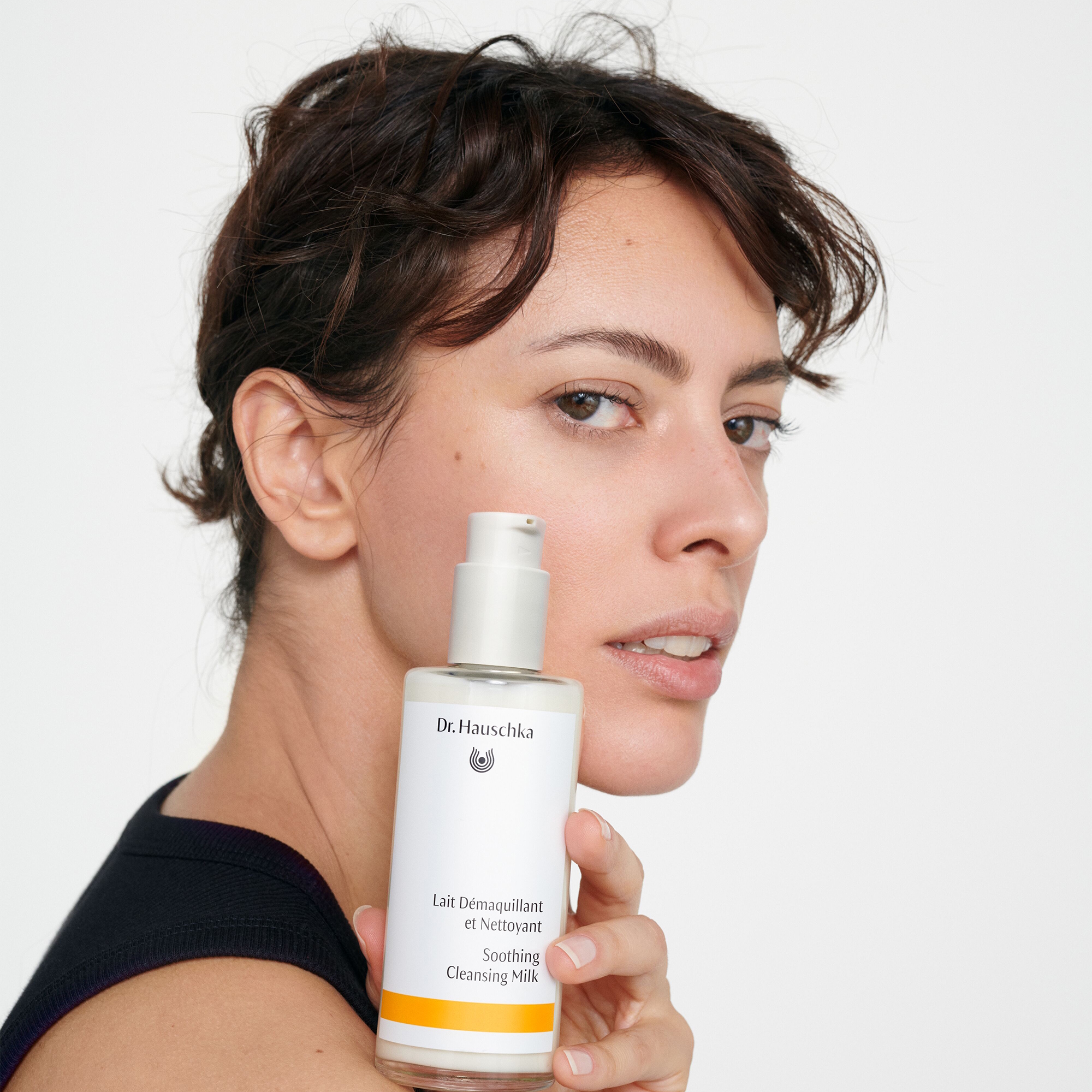 Dr. Hauschka Soothing Cleansing Milk