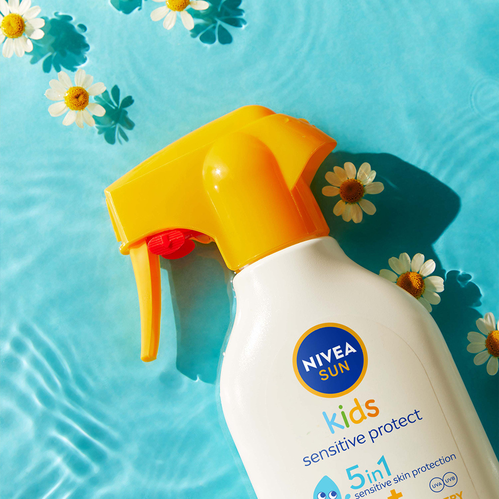 NIVEA Kids Sensitive Protect & Play Sun Trigger Spray SPF 50+
